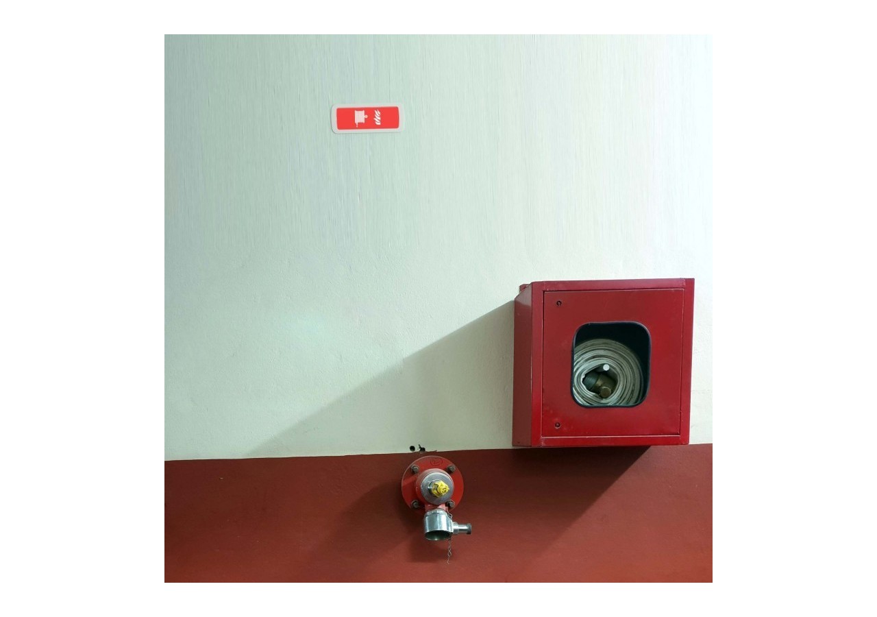 KIT Pictogramme autocollant "ROBINET D'INCENDIE ARMÉ" + Bloc d'éclairage 3W - K-B1050-BOCAINCENDIO - Barcelona LED