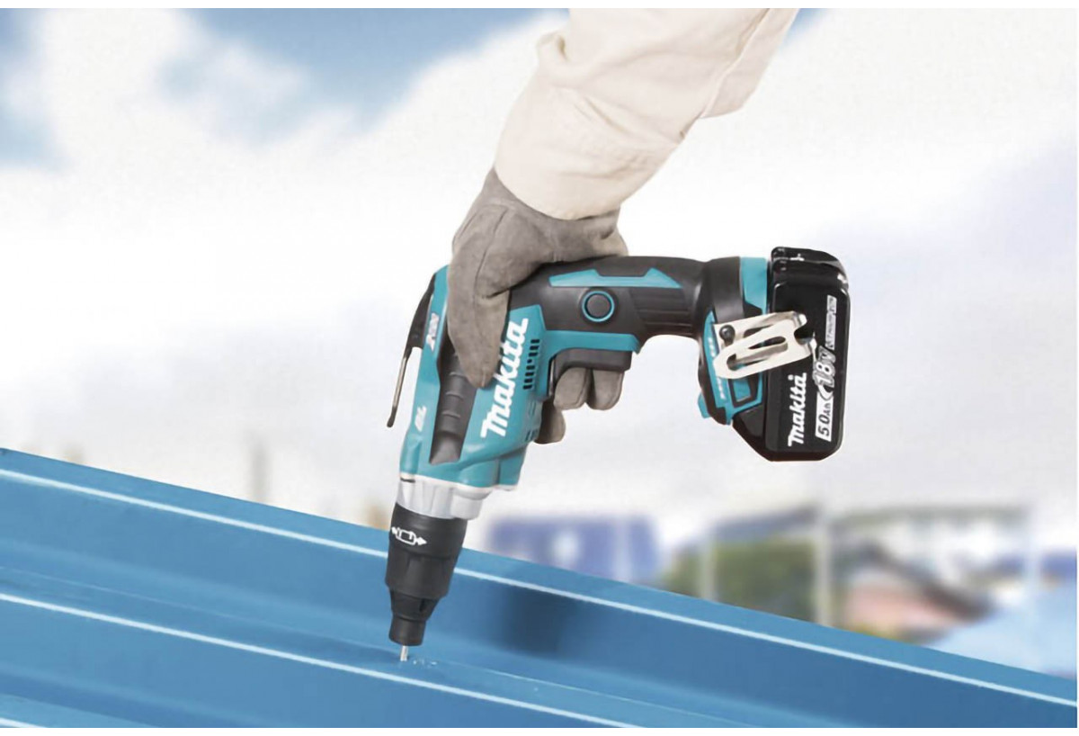 Visseuse bardage 18 V Li-Ion 5 Ah usage intensif - Makita : Confort'Mat