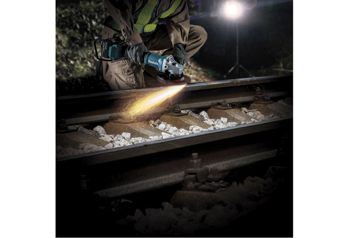 Meuleuse Diamètre  180 mm, 36 V Li-Ion - Makita : Confort'Mat