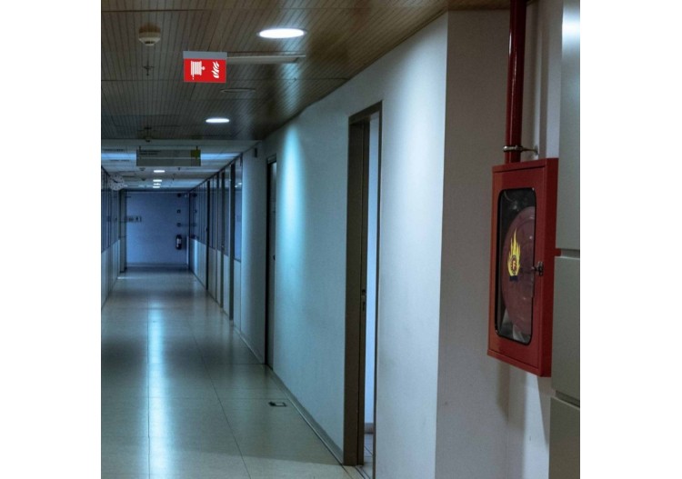 Bloc autonome d'éclairage de sécurité avec pictogramme -Suspension - K-B1062-BOCAINCENDIO - Barcelona LED 2