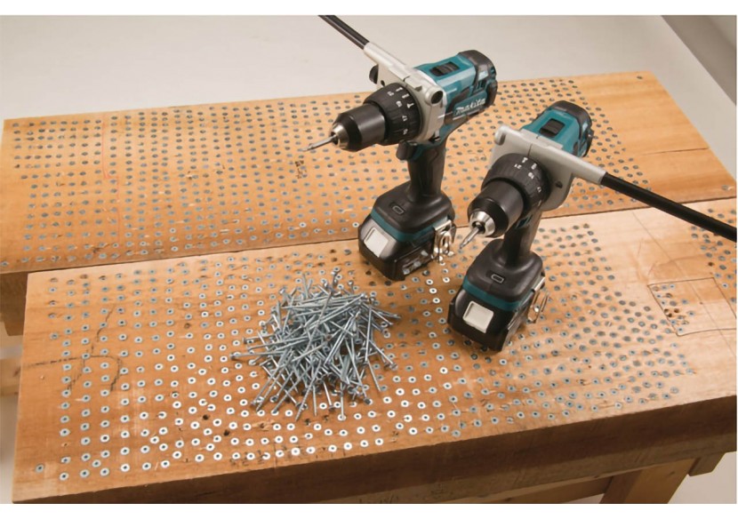 Perceuse visseuse à percussion 18 V Li-Ion 5 Ah expert - Makita : Confort'Mat