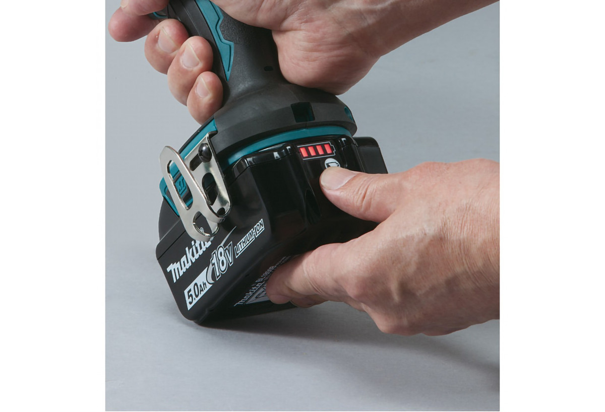 Perceuse visseuse à percussion 18 V Li-Ion 4 Ah usage quotidien - Makita : Confort'Mat