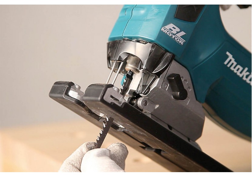 Scies sauteuses 18 V Li-Ion 5 Ah - Makita : Confort'Mat