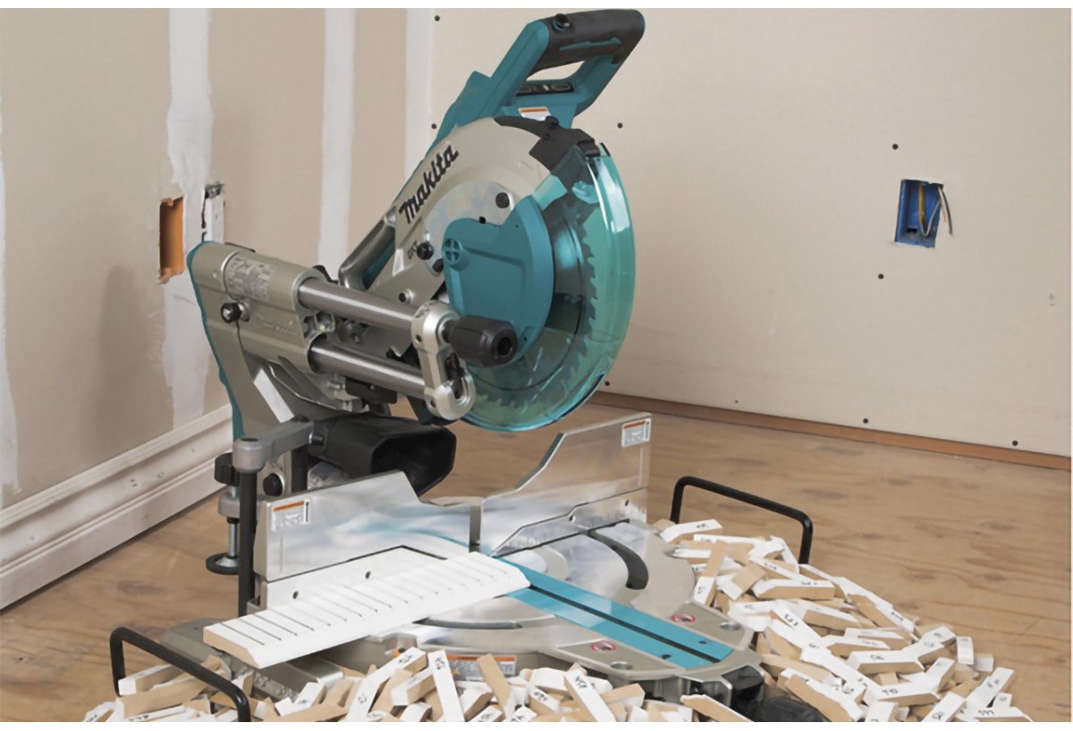 Scies radiales et à coupe d’onglets  36 V Li-Ion - Makita : Confort'Mat