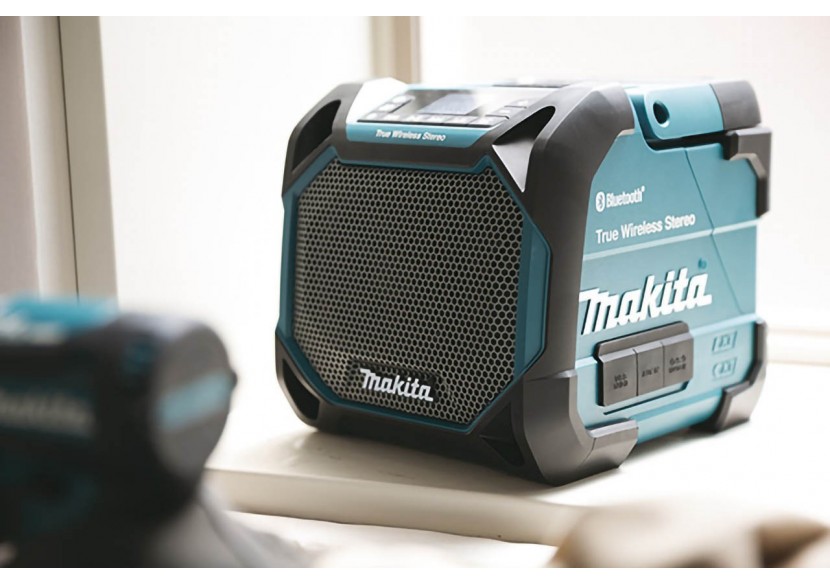 Enceinte Bluetooth® de chantier à affichage digital, secteur ou batte- rie Makita Li-Ion (sauf bâton) - Makita : Confort'Mat