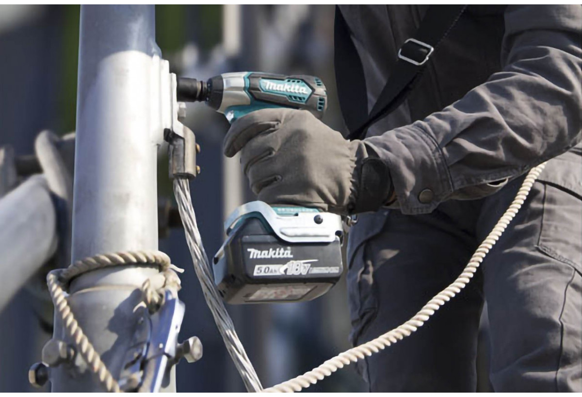 Boulonneuse à chocs 18 V Li-ion 3 Ah 180 Nm - Makita : Confort'Mat